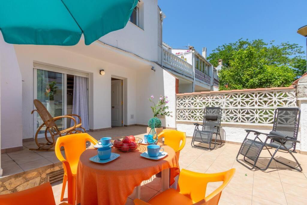 Casa Con Barbacoa, A 5 Minutos Del Centro Y El Mar En Coche, Trabuc Сasa de vacaciones